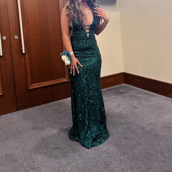 Blondie Nites Dresses & Skirts - Prom dress